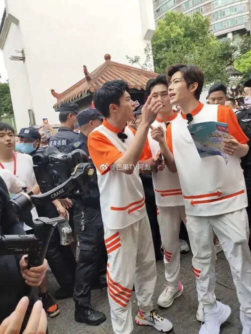 Xem Phim Anh Trai Tràn Đầy Sức Sống Vietsub HD Online - Rophim