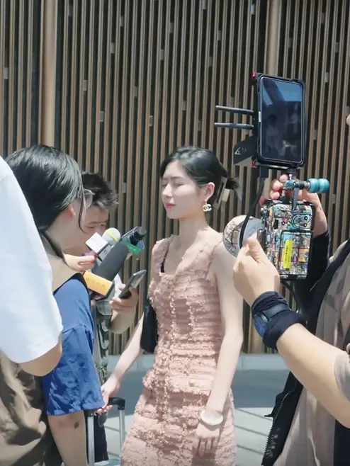 Xem Phim Thiên Thần Nhỏ Từ Trời Vietsub HD Online - Rophim