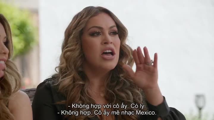 Tyler Henry: Cuộc sống sau khi chết 9 Tập 1 phim Tyler Henry: Cuộc sống sau khi chết