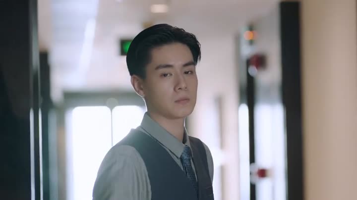 Tập 18 phim Hoa Hồng Thời Gian Trong Gió