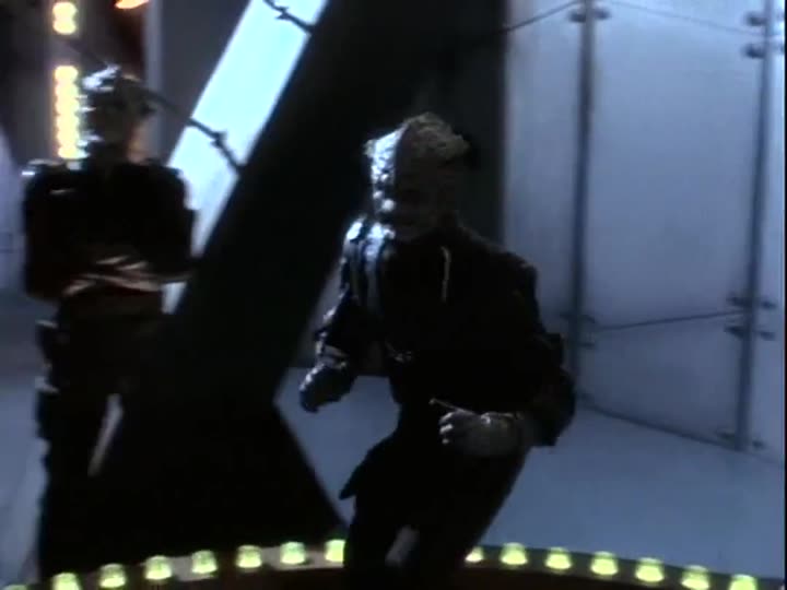 Star Trek: Deep Space Nine (Phần 5) 9 Tập 15 phim Star Trek: Deep Space Nine (Phần 5)