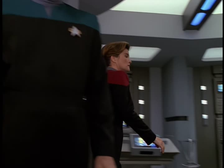 Star Trek: Voyager (Phần 1) 10 Hình ảnh tập 12 Star Trek: Voyager (Phần 1)
