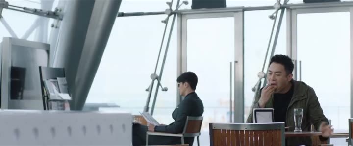 Tập 5 phim Chiếc Bóng Sư Tử Trên Thân Mèo