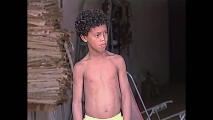 Ronaldinho: Độc nhất vô nhị 9 Tập 1 phim Ronaldinho: Độc nhất vô nhị